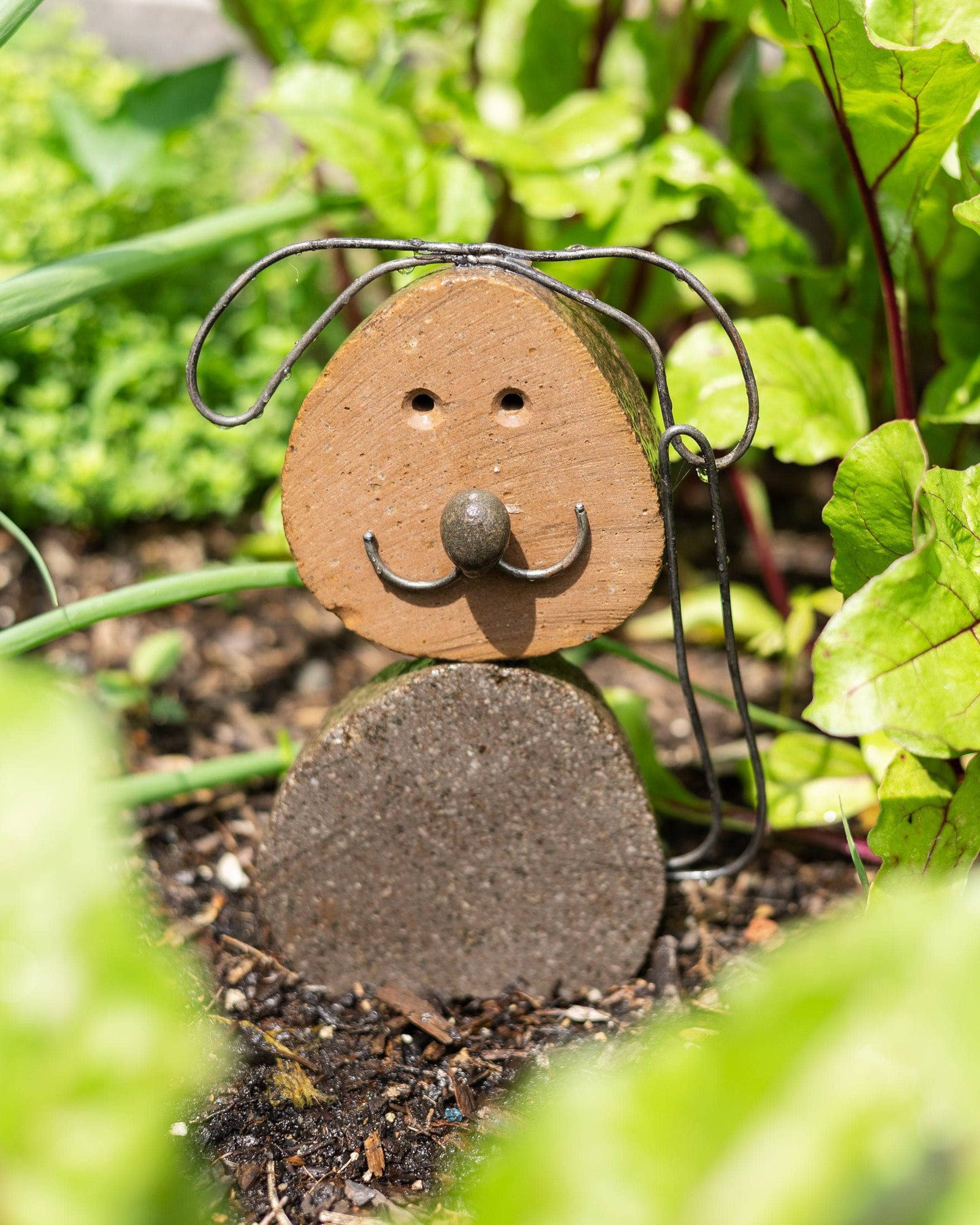 Happy Gardens - Dog River Stone Garden Statue
