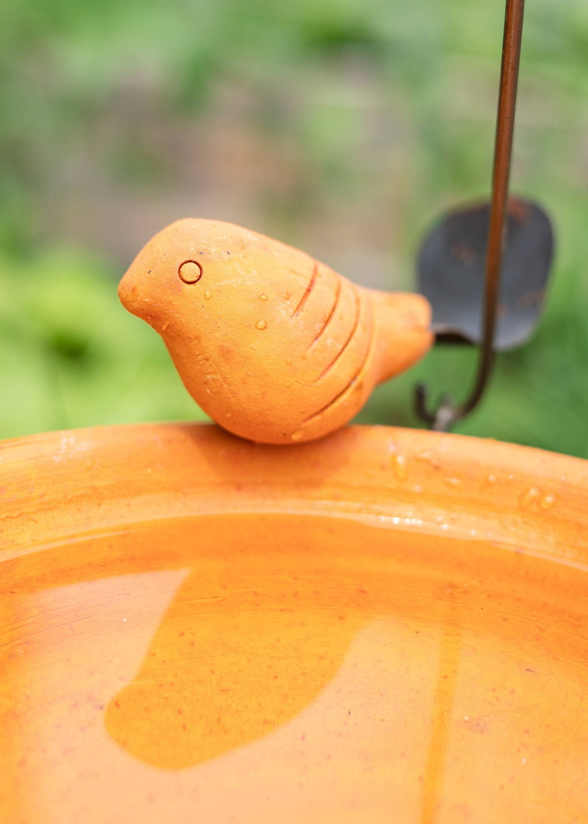 Happy Gardens - Hanging Spice Bird Bath