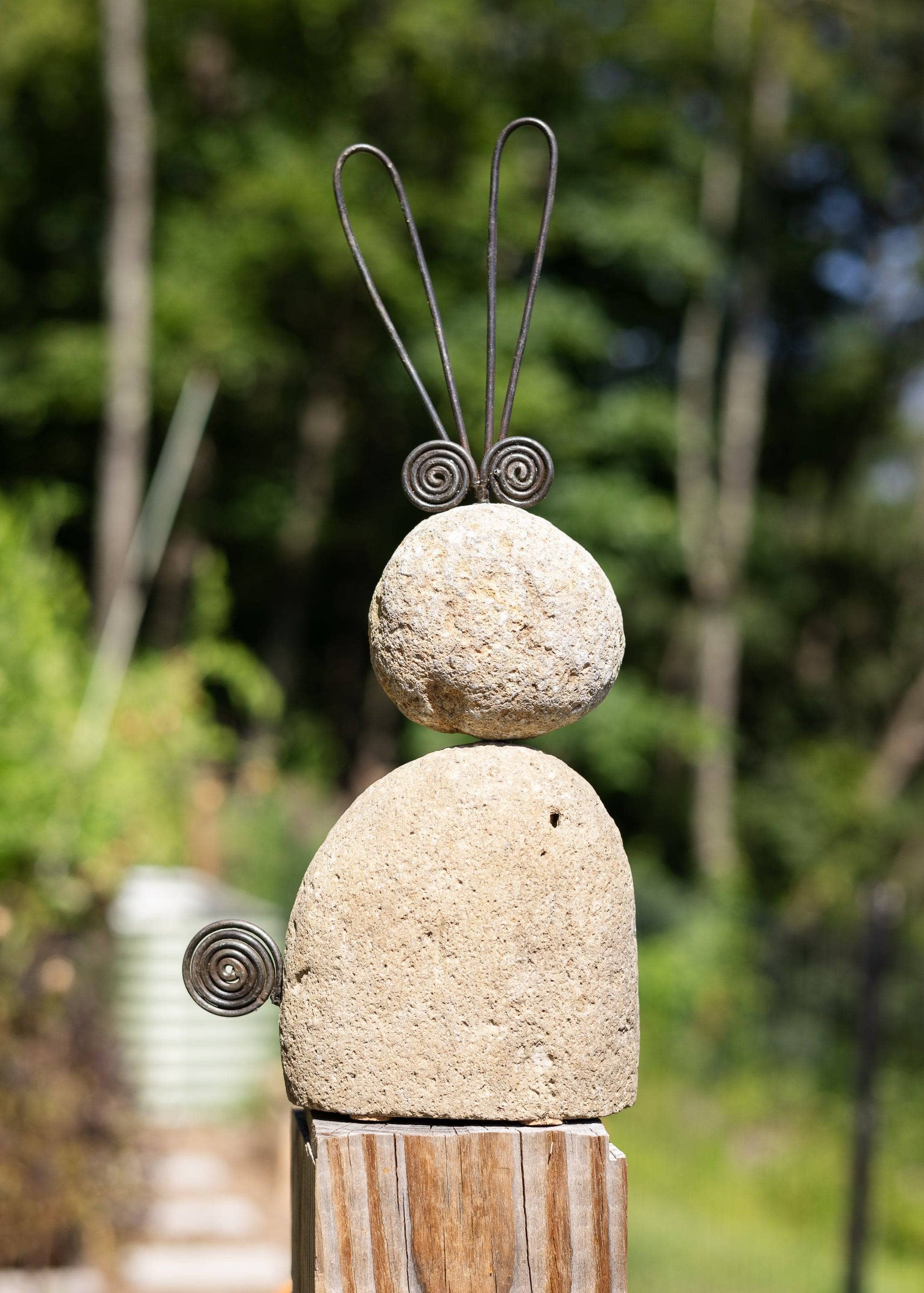 Happy Gardens - Rabbit River Stone Garden Statue