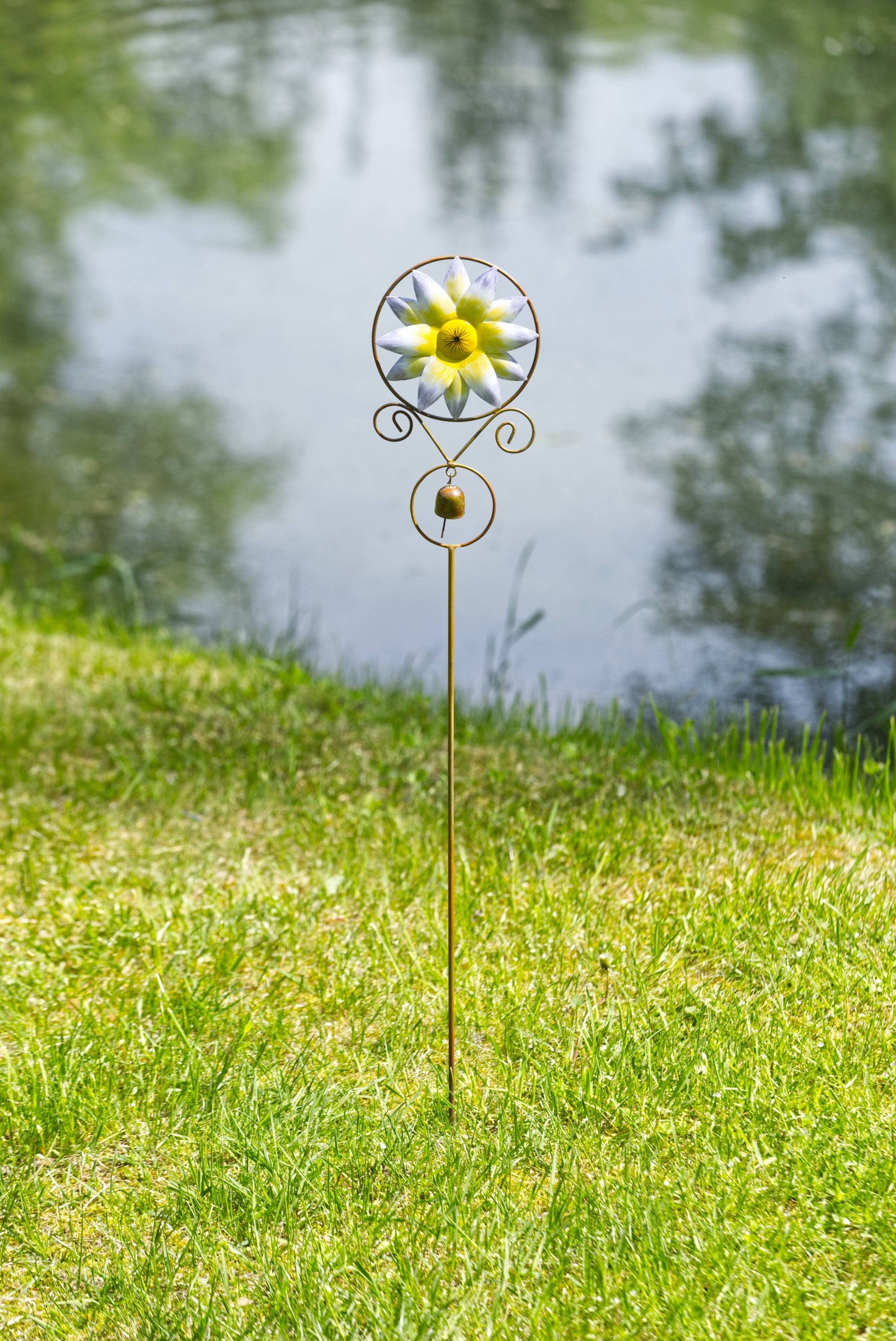 Daisy Multicolor Garden Stake - Happy Gardens