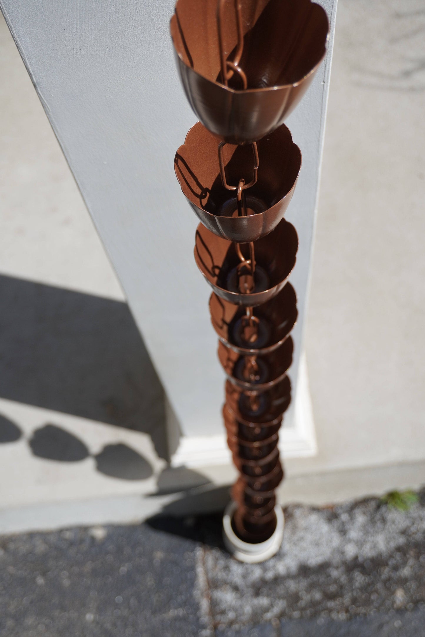 Happy Gardens - Scallop Cup Rain Chain