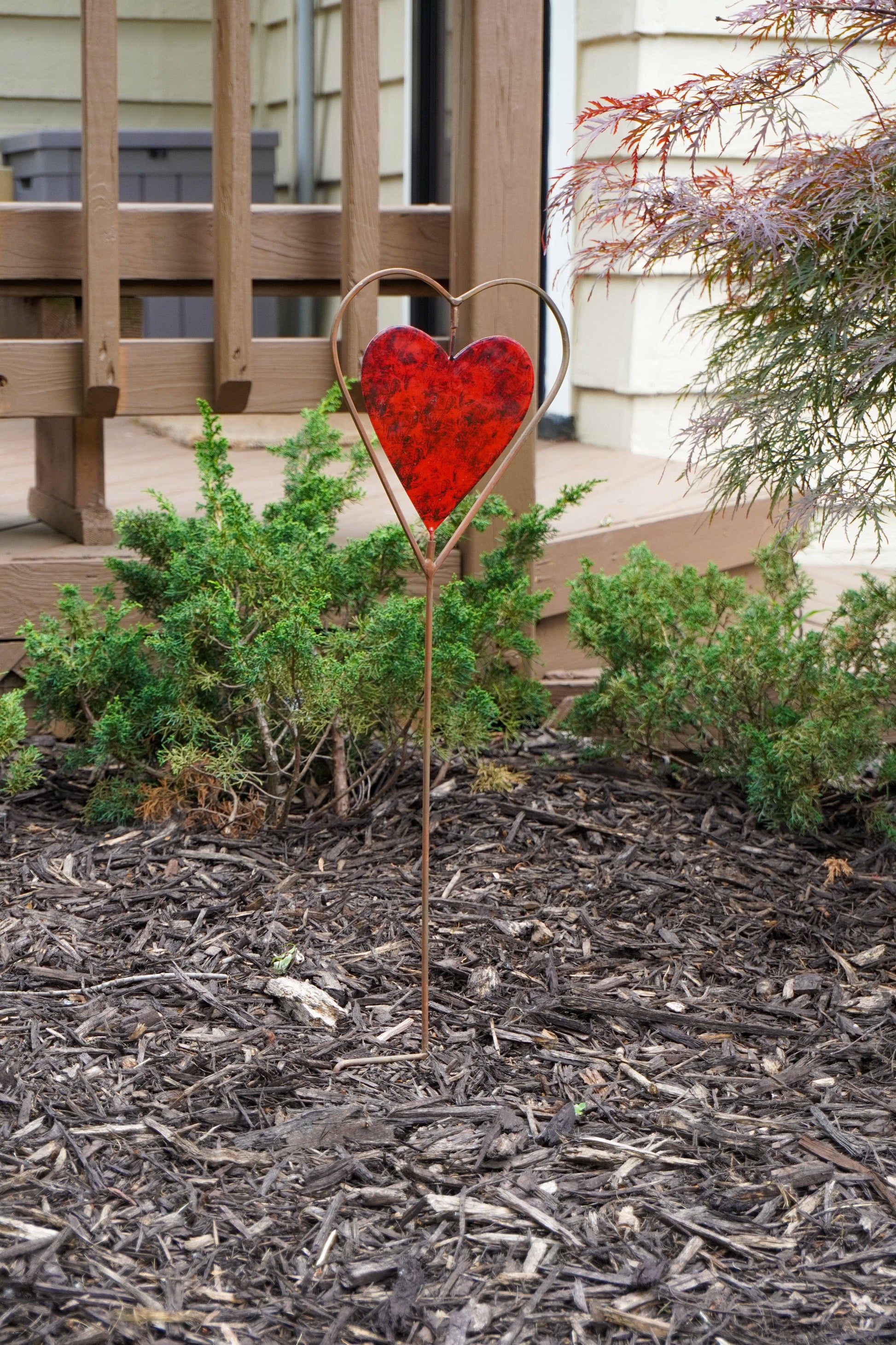 Happy Gardens - Red Heart Disc Garden Stake