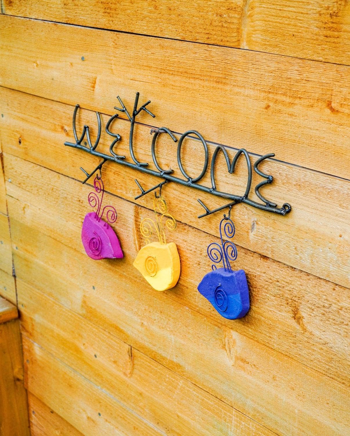 Happy Gardens - Swirly Bird Welcome Sign