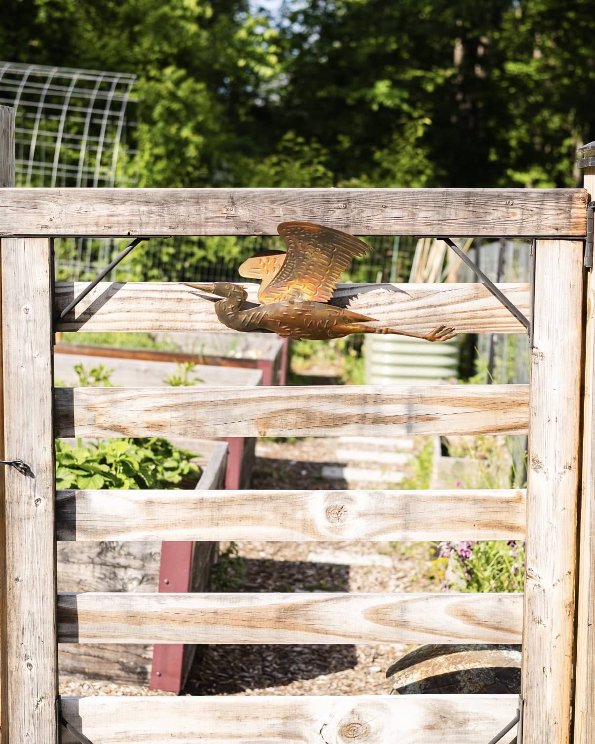 Happy Gardens - Hanging Heron
