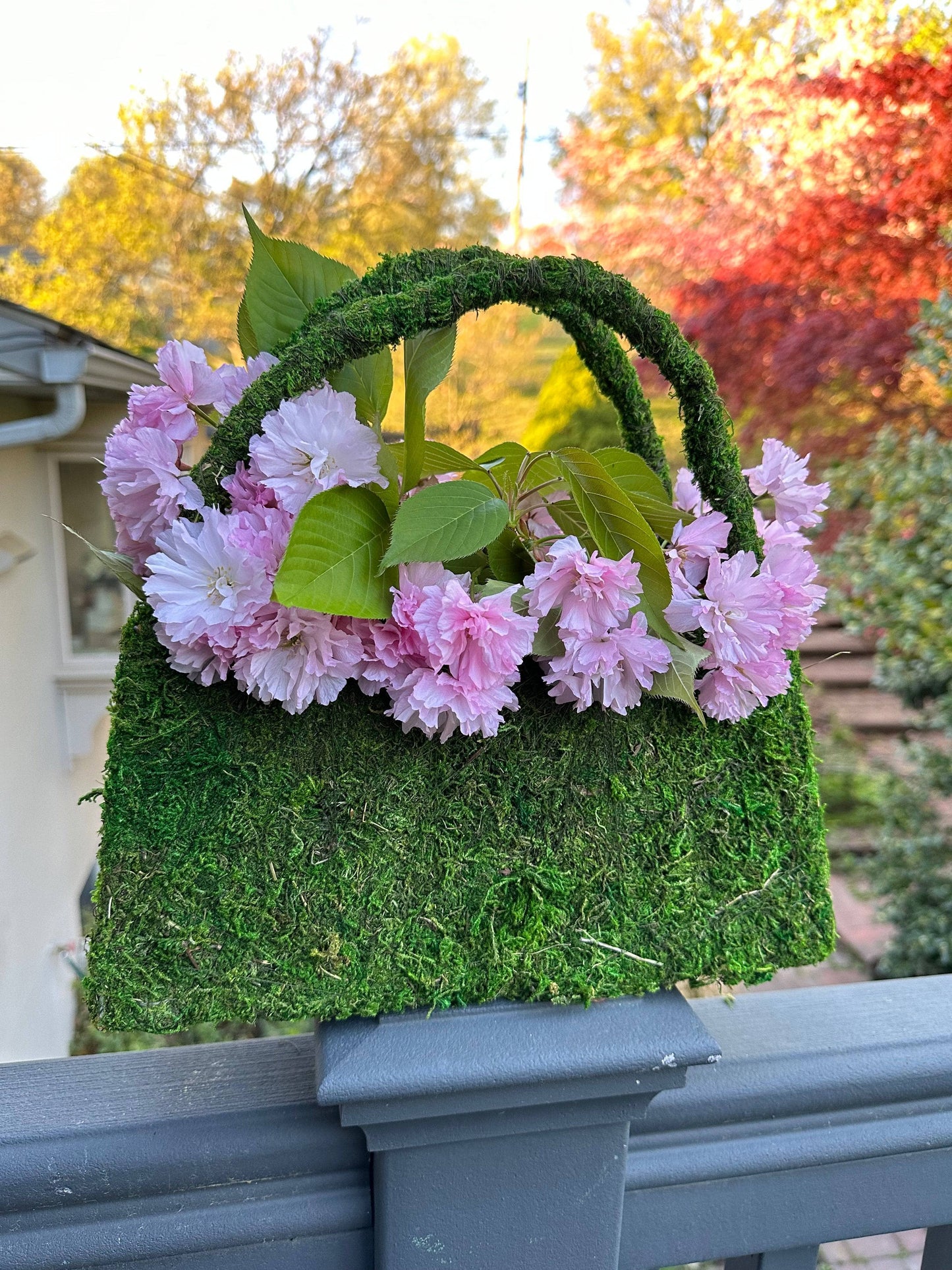 Beaumont Purse Moss Planter - Happy Gardens