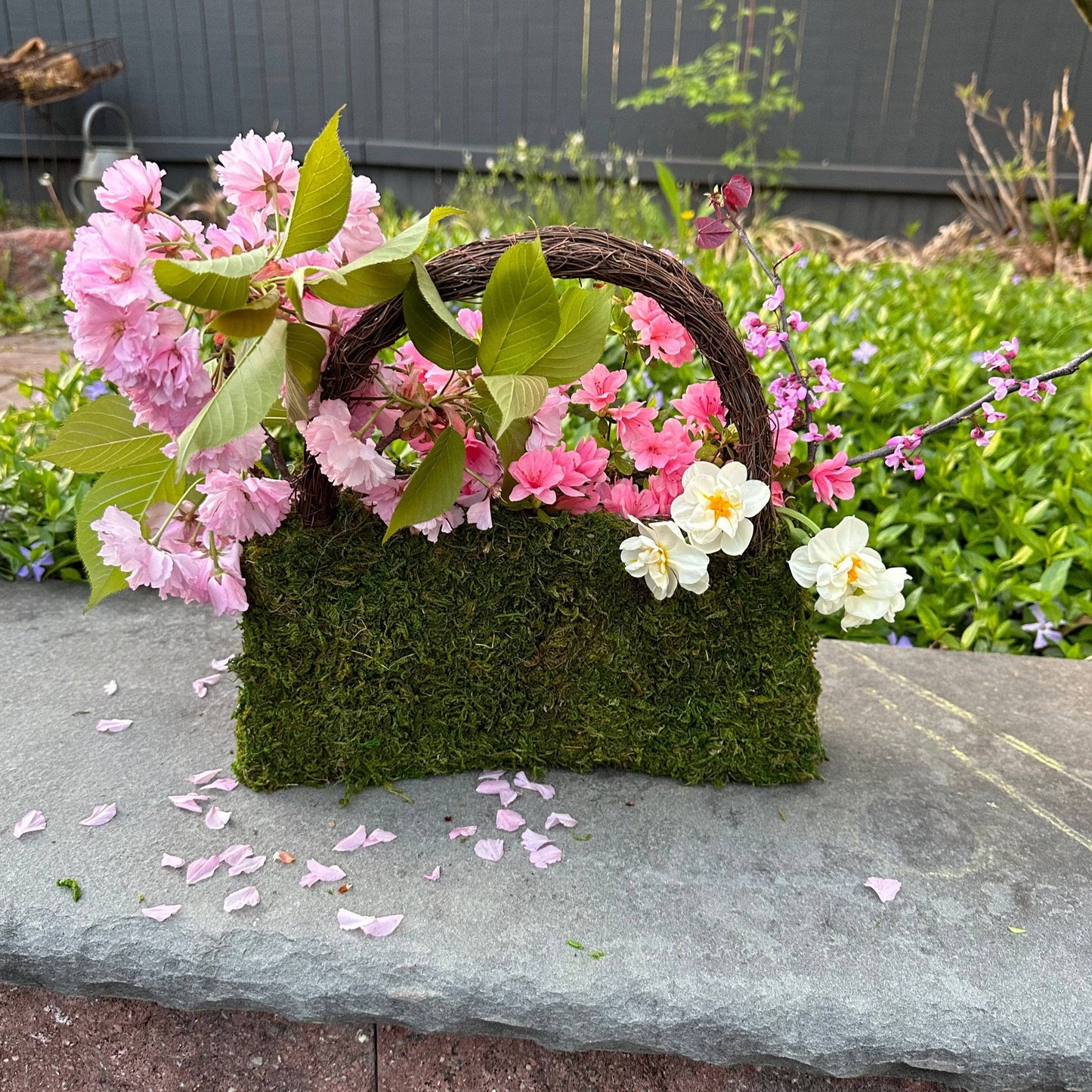 Beaumont Moss Purse Planters - Happy Gardens