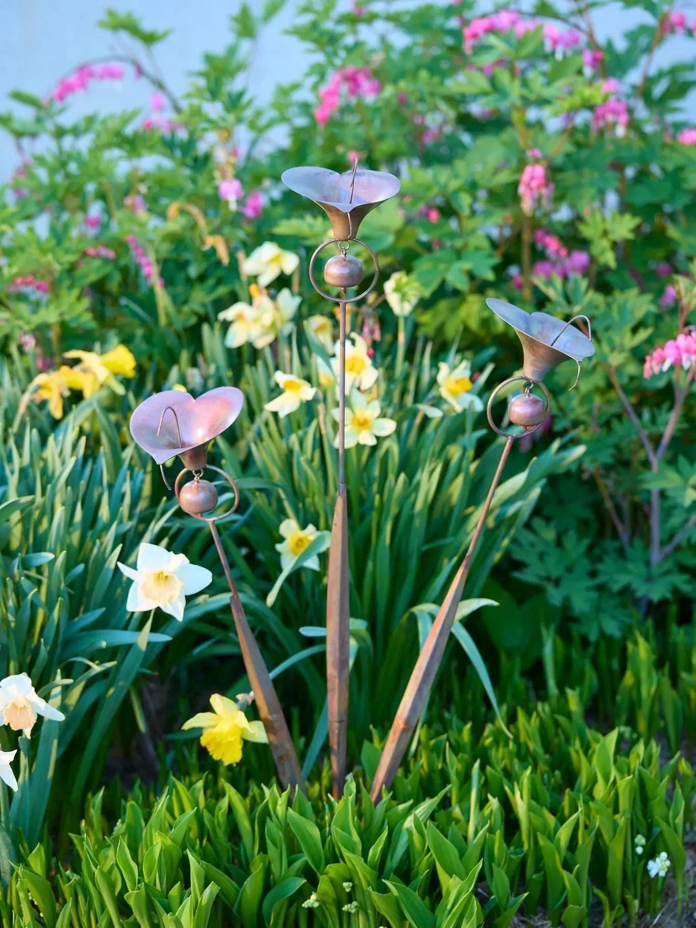 Happy Gardens - Triple Calla Lily Garden Stake