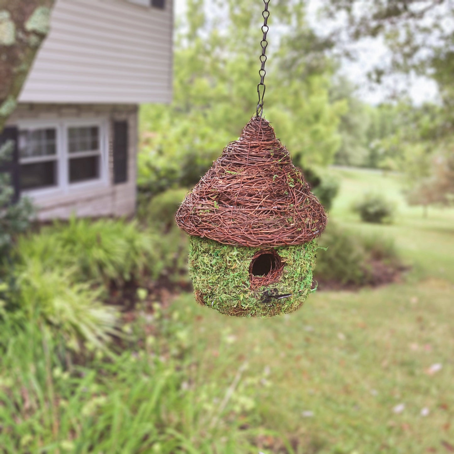 Woven Bungalow Moss Birdhouse - Happy Gardens