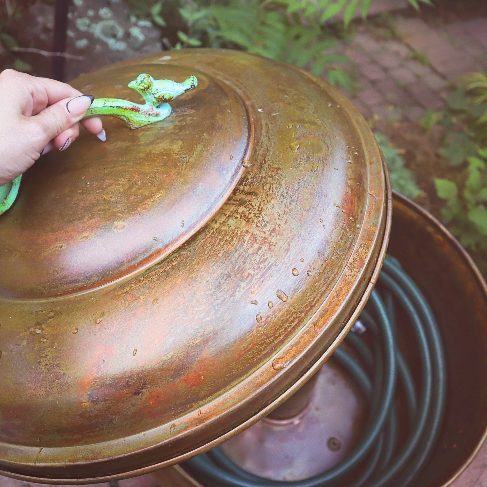 Garden Hose Pot - Happy Gardens