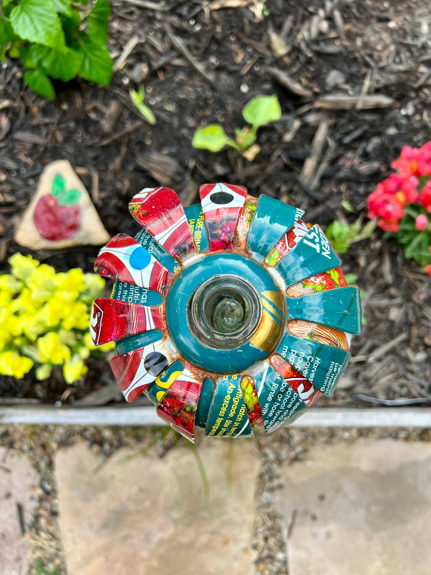 Sugar Shack Hummingbird Feeder w/ Stake