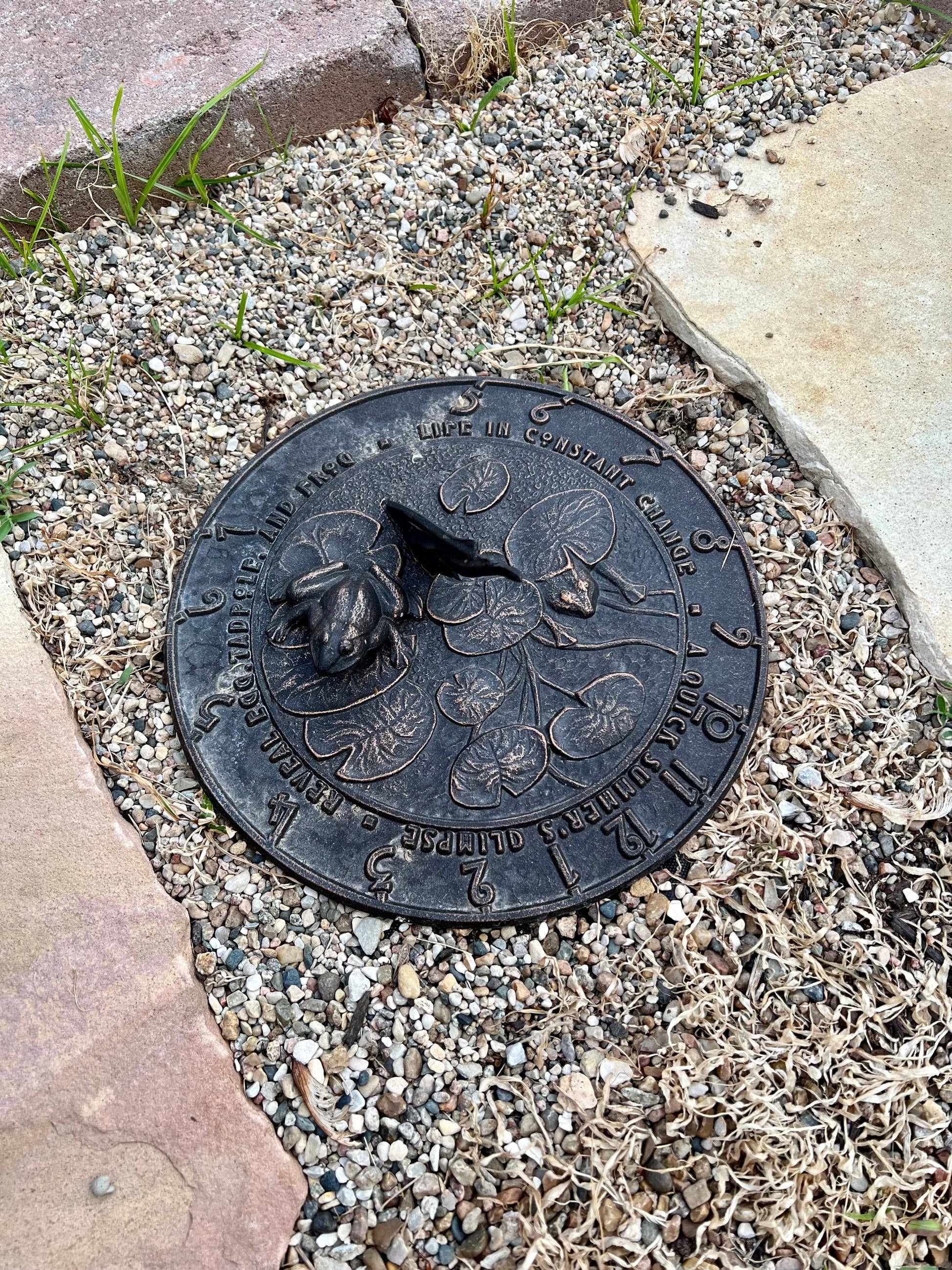 Aluminum Frog Sundial - Happy Gardens
