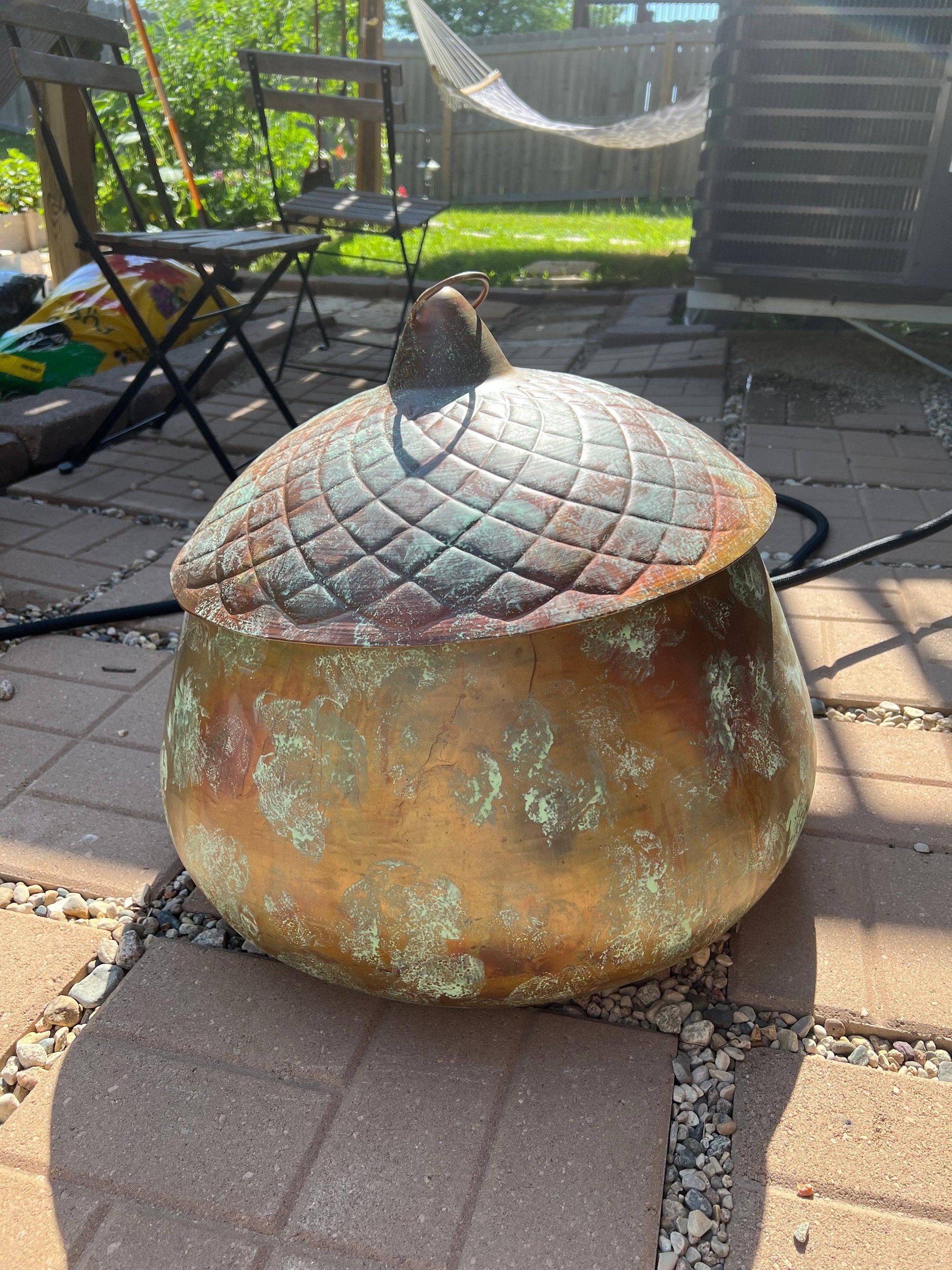 Acorn Garden Hose Pot - Happy Gardens