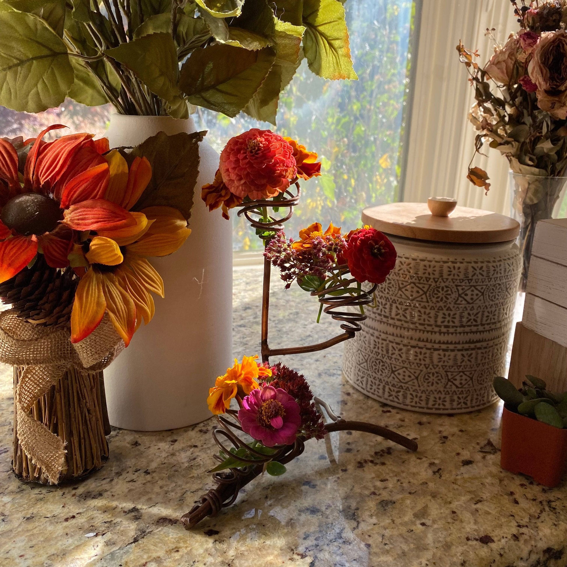 Happy Gardens - Elevated Triple Air Plant Holder