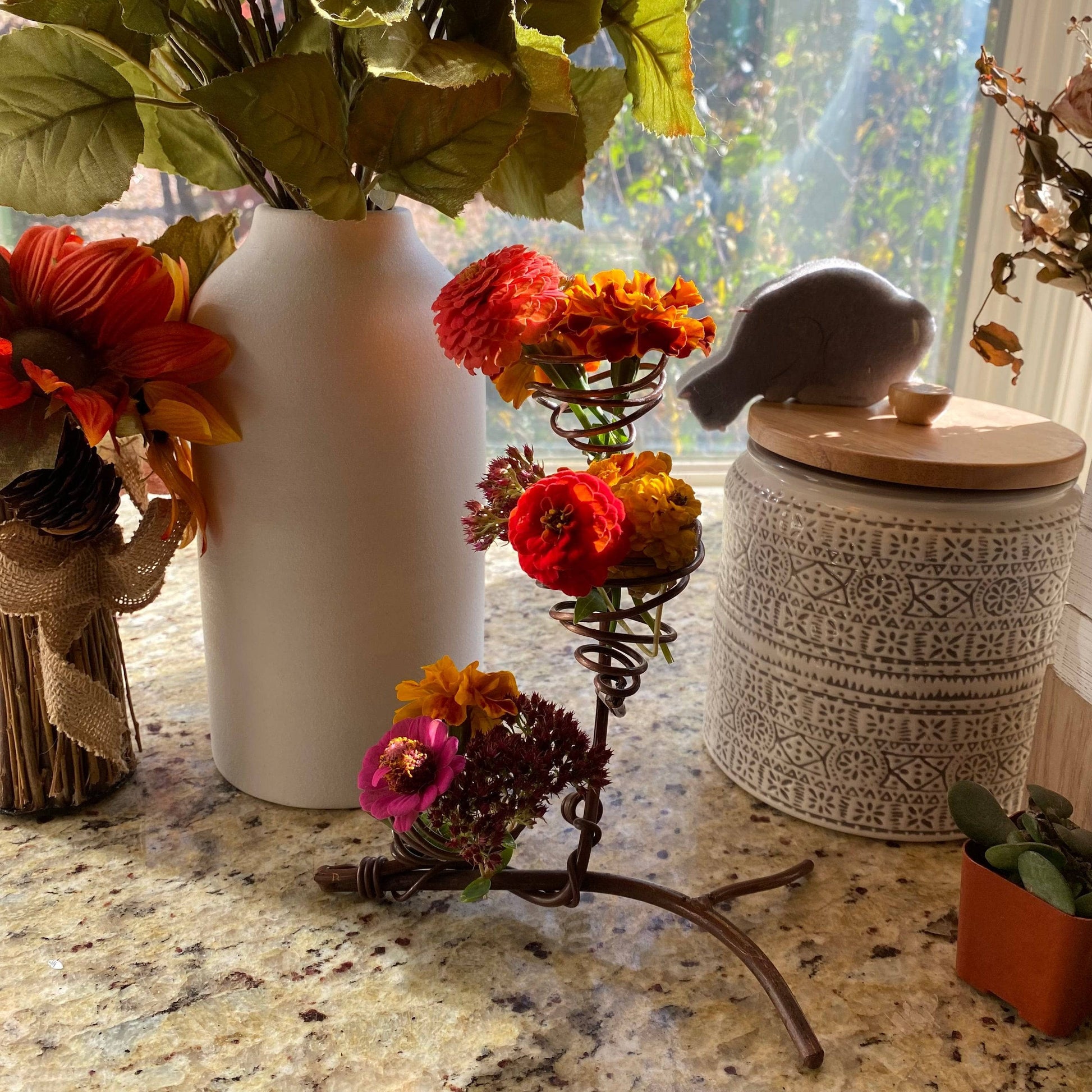 Happy Gardens - Elevated Triple Air Plant Holder