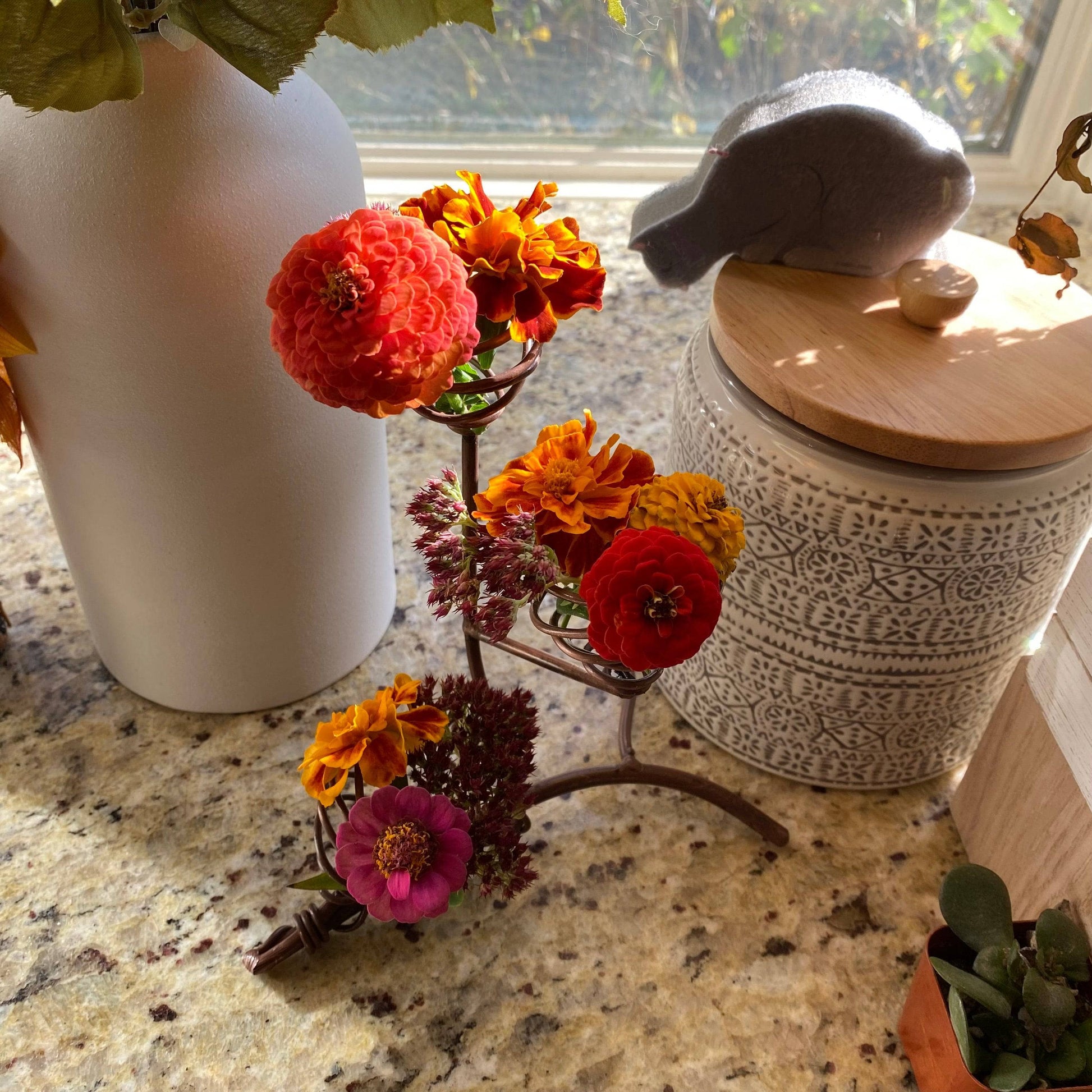 Happy Gardens - Elevated Triple Air Plant Holder