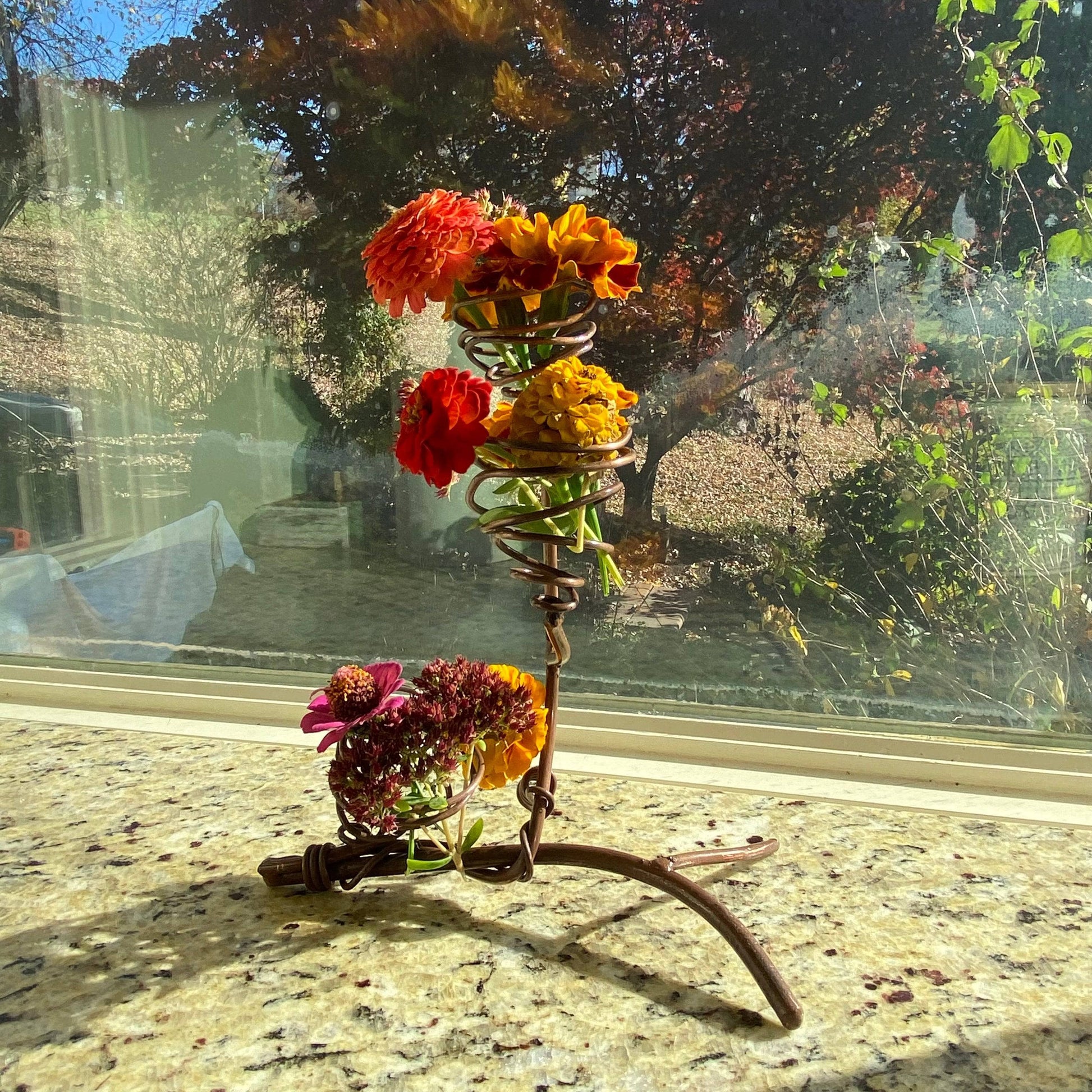 Happy Gardens - Elevated Triple Air Plant Holder