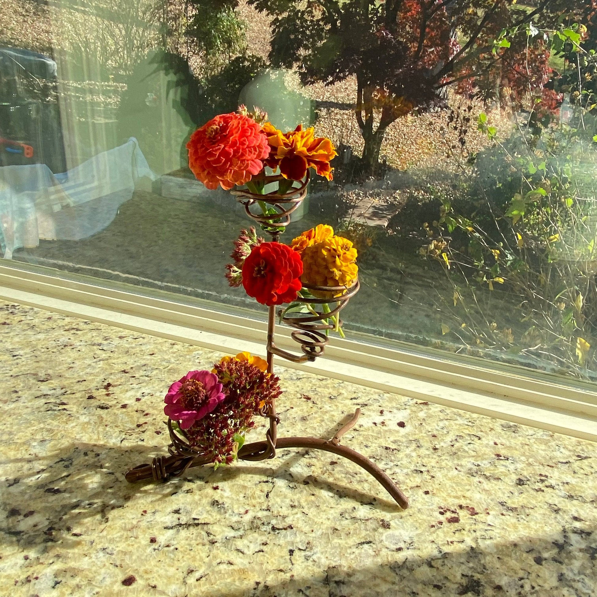 Happy Gardens - Elevated Triple Air Plant Holder