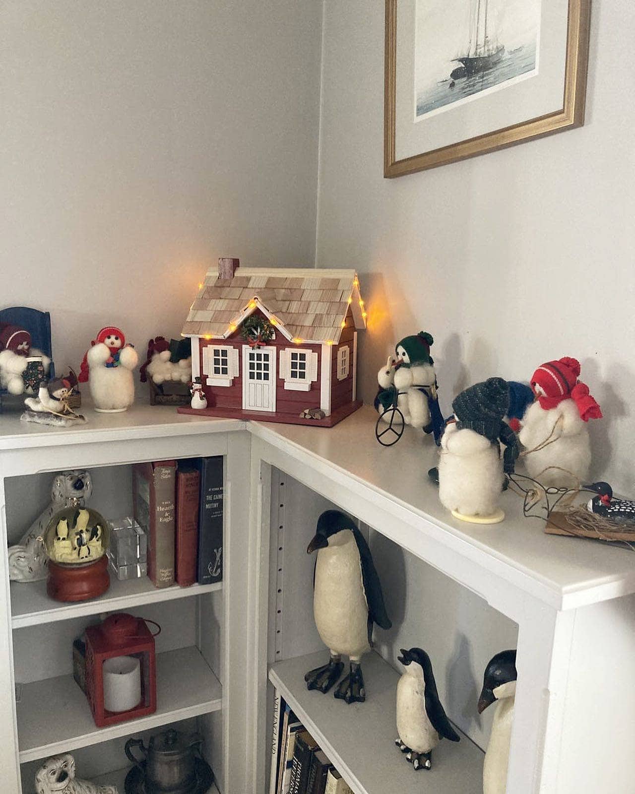 Christmas Cape Birdhouse with LED Lights