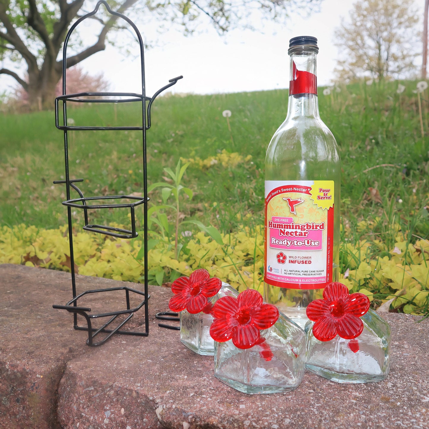 Clear Hummingbird Nectar - Happy Gardens