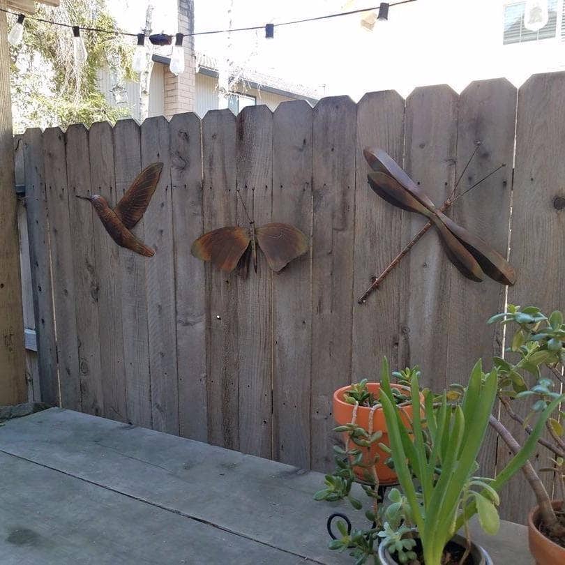 Happy Gardens - Hanging Dragonfly