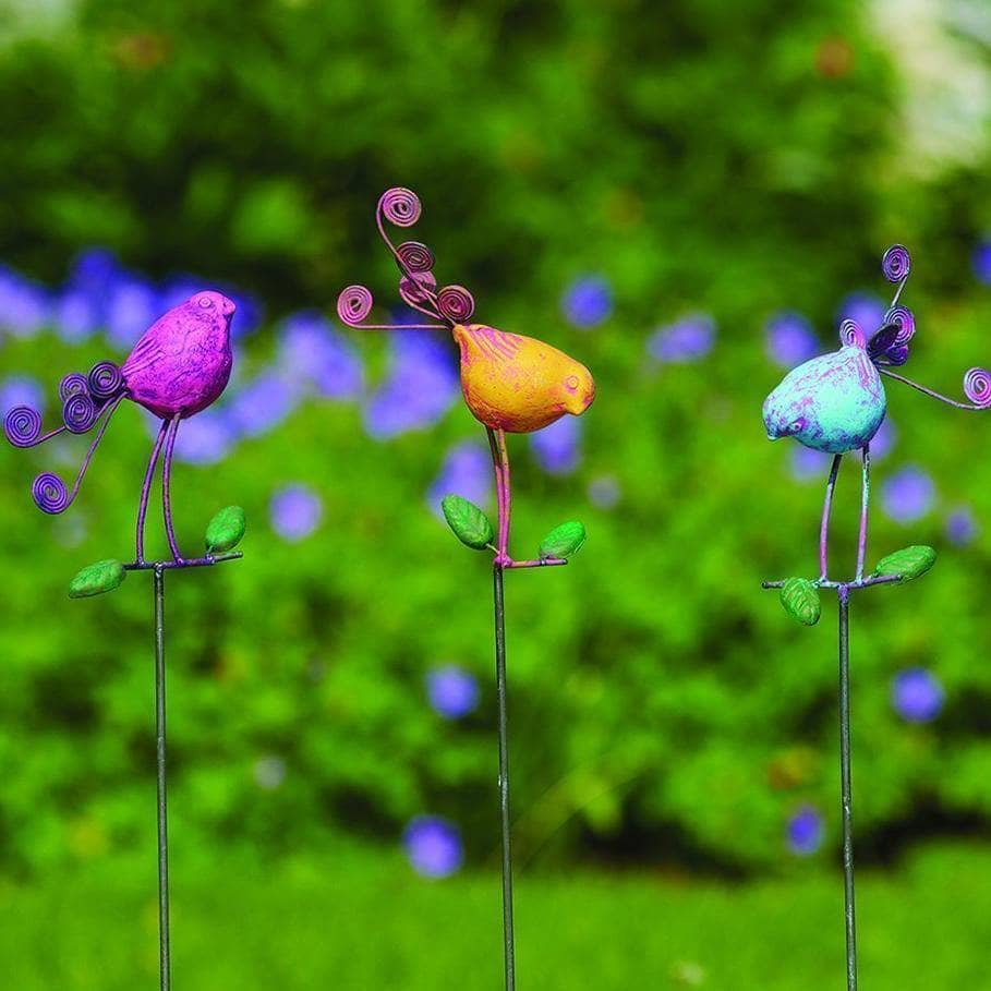 quality garden stakes and rain gauges