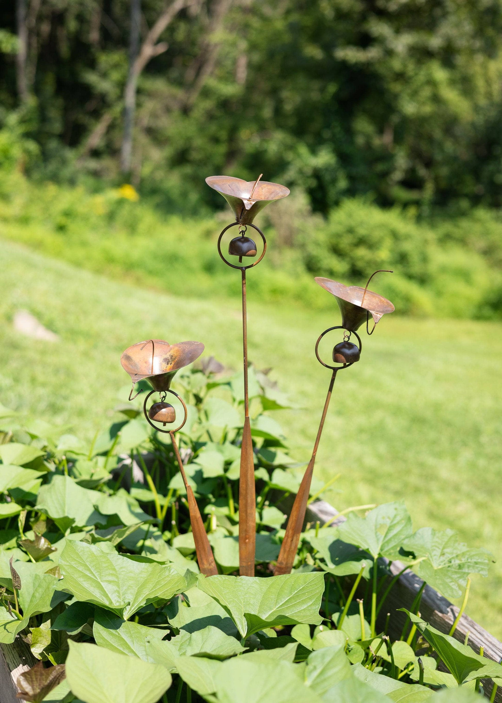 Happy Gardens - Triple Calla Lily Garden Stake