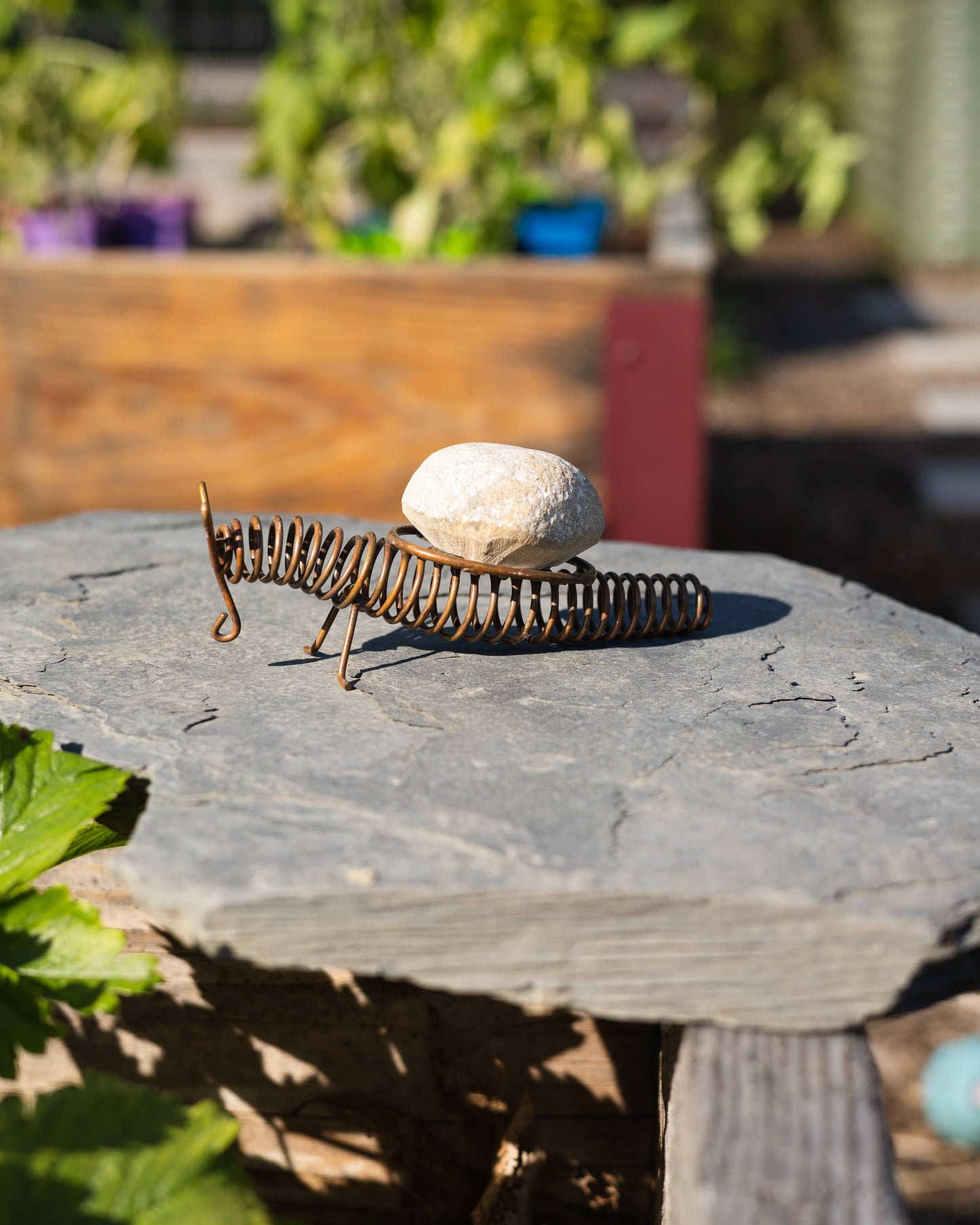 Standing  Snail Paper Weight - Happy Gardens