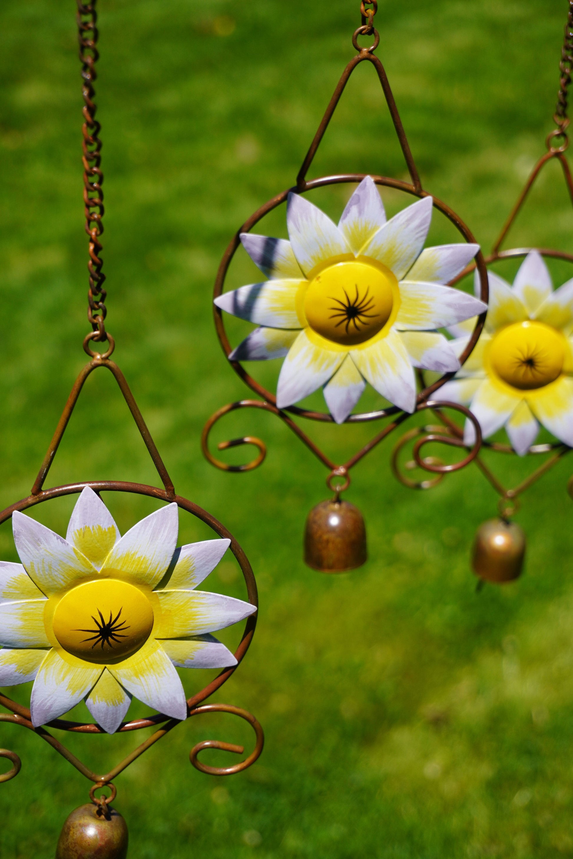 Daisy Hanging Wind Chime - Happy Gardens