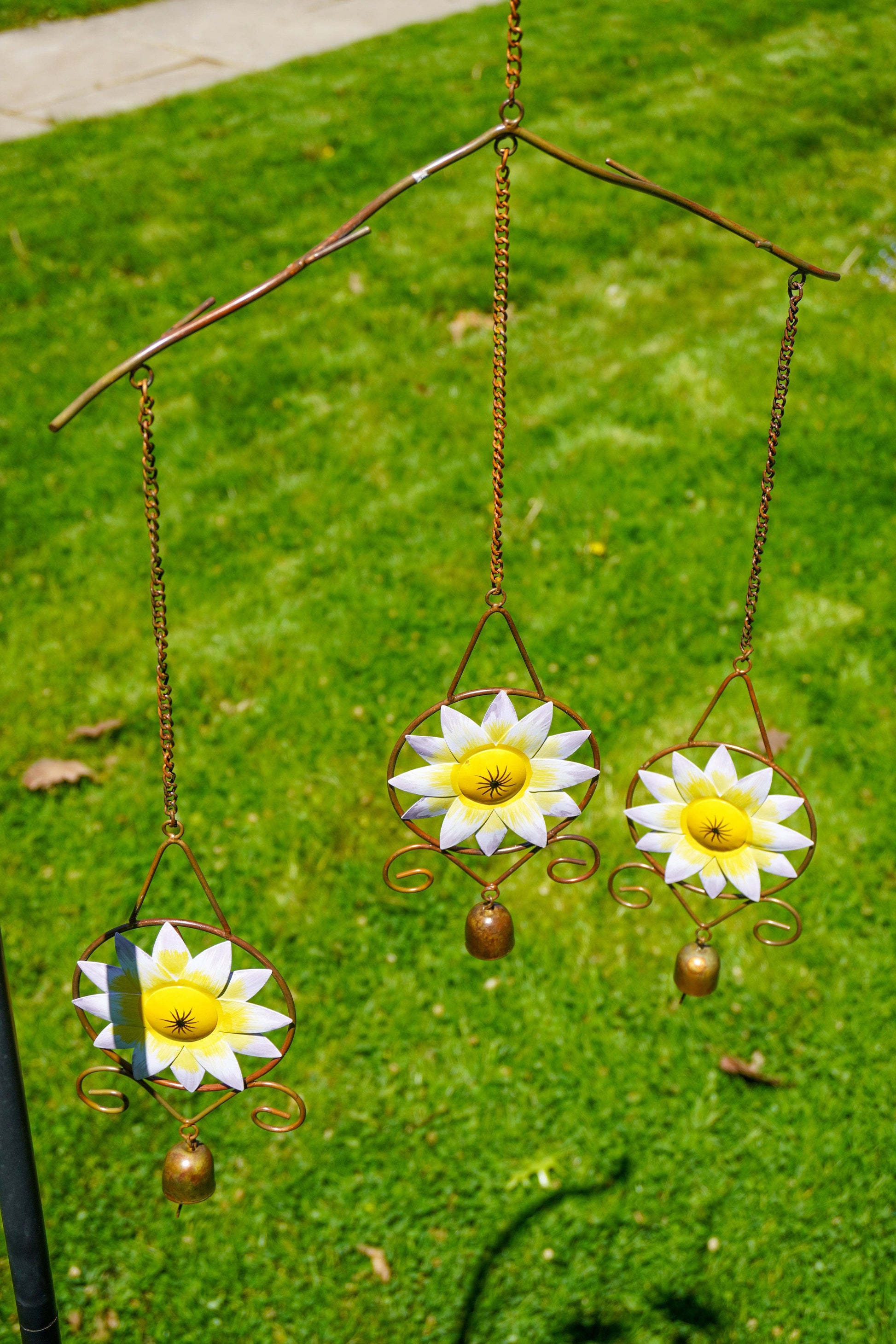 Daisy Hanging Wind Chime - Happy Gardens