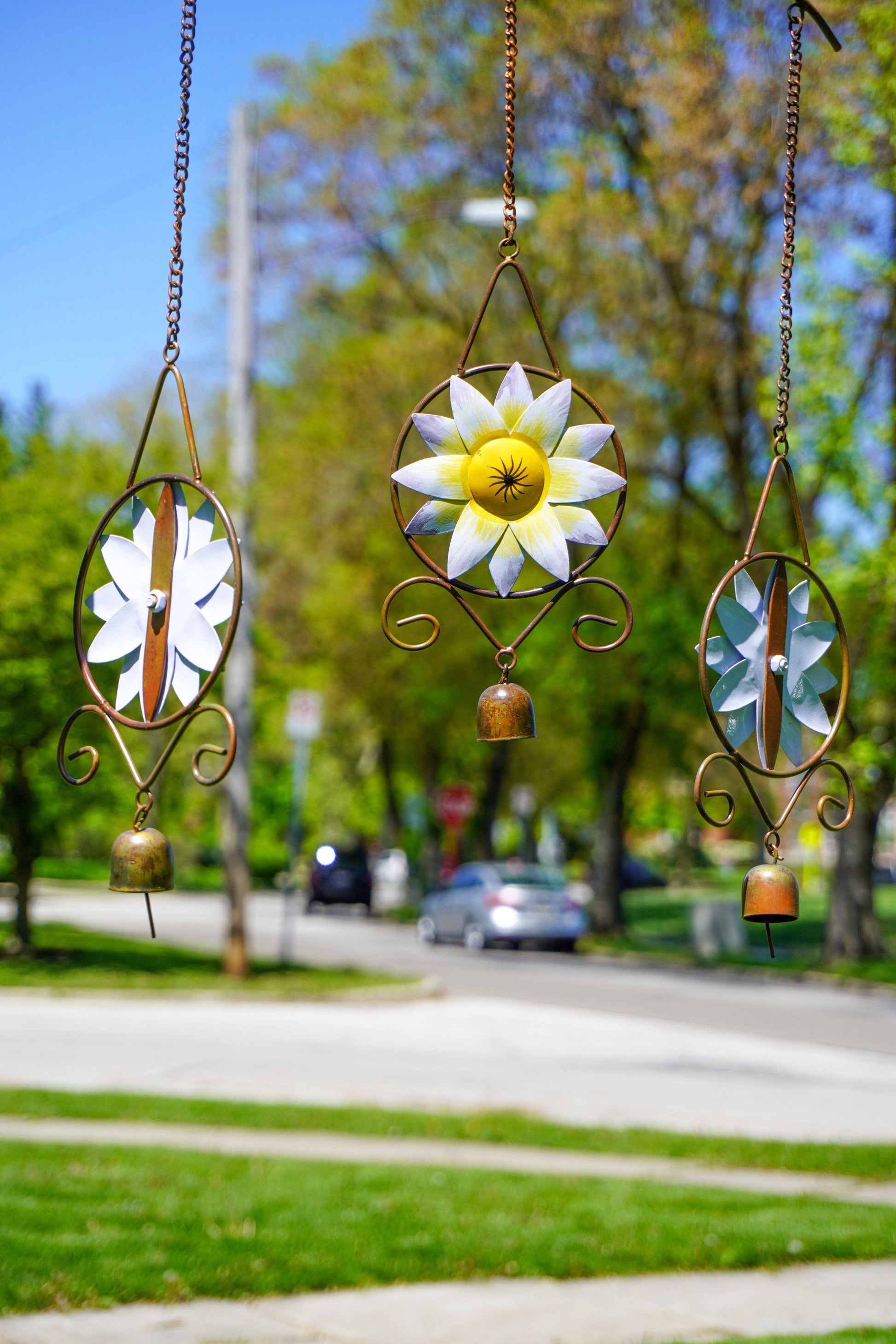 Daisy Hanging Wind Chime - Happy Gardens