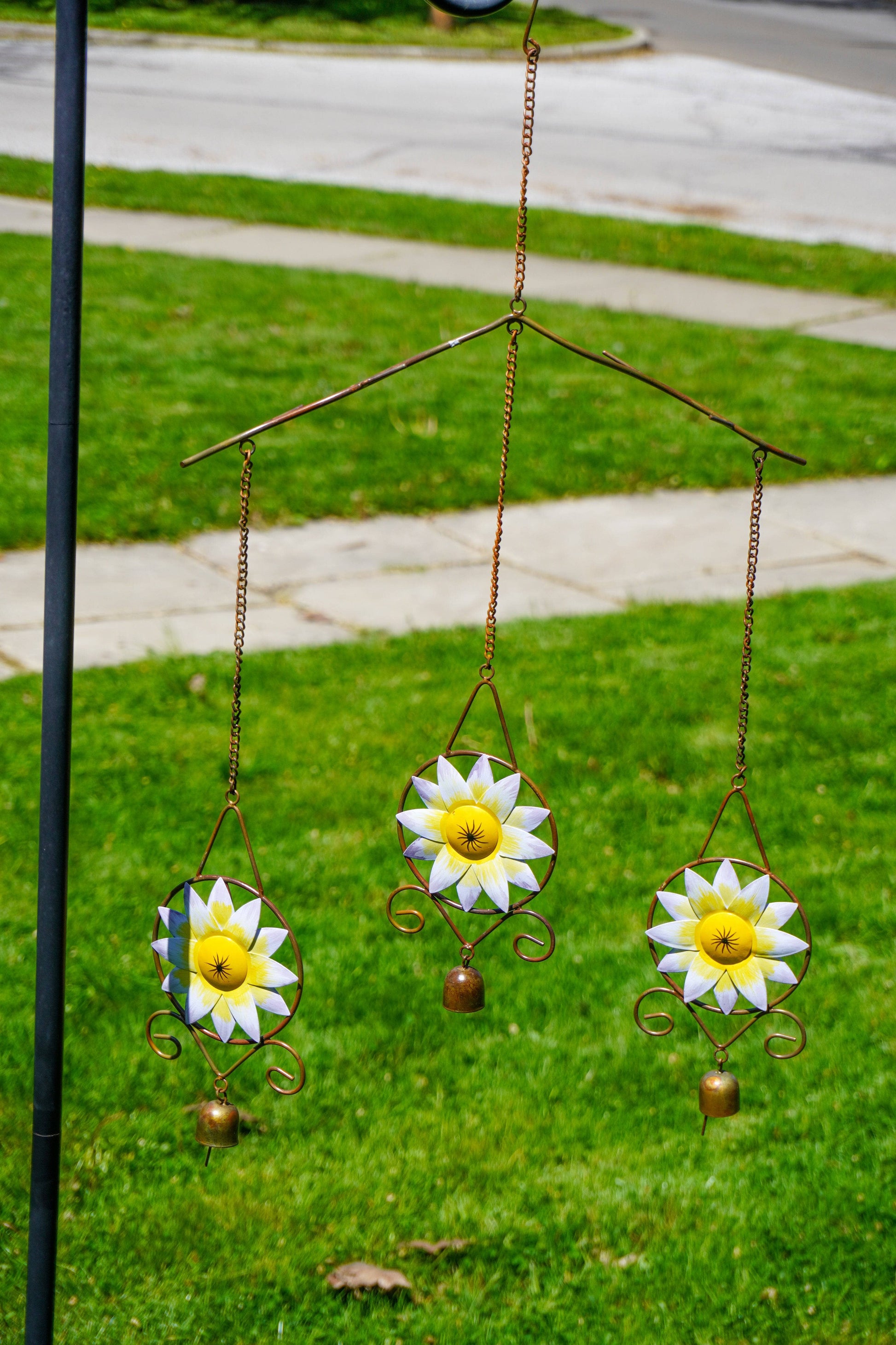 Daisy Hanging Wind Chime - Happy Gardens