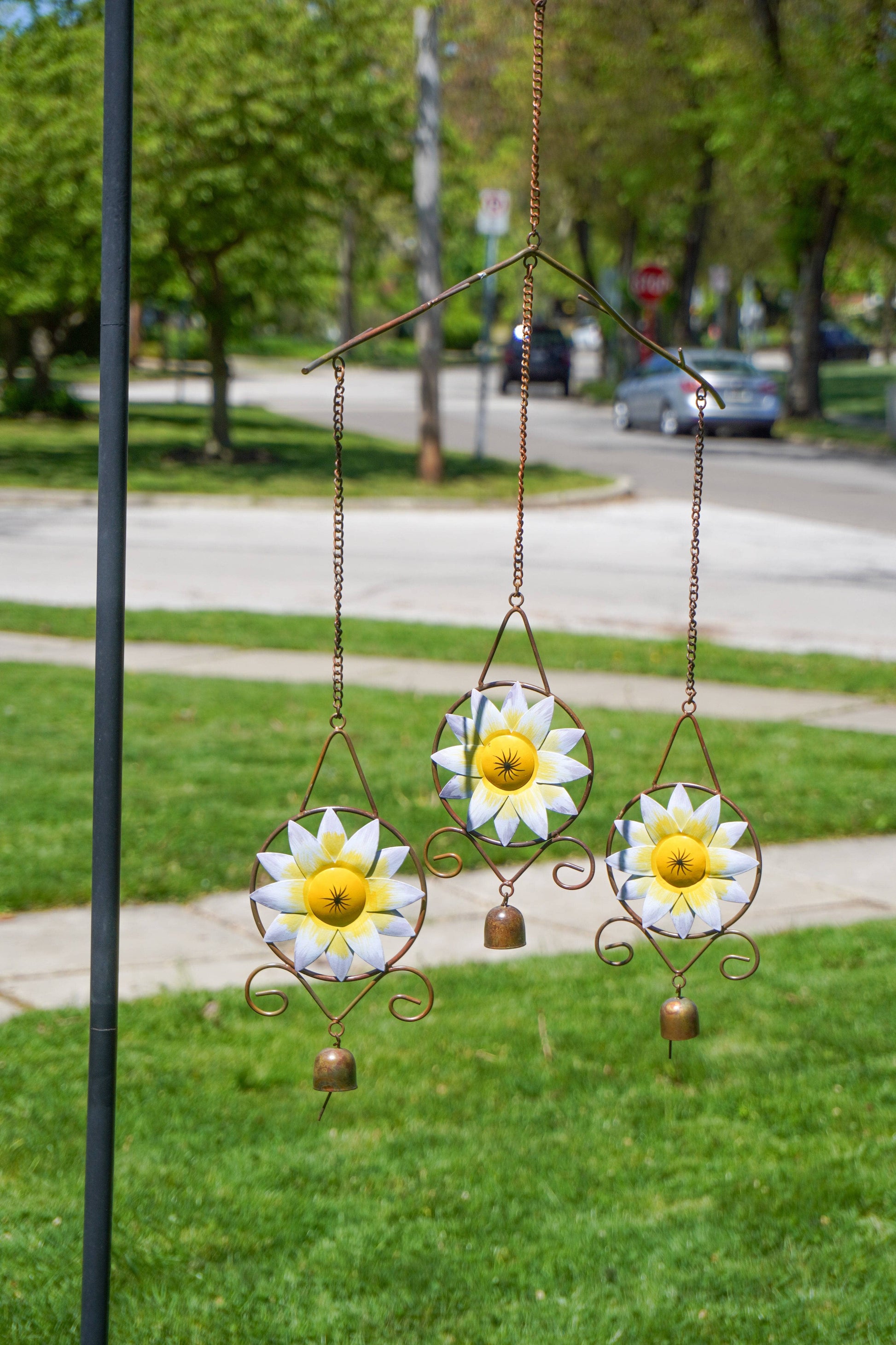 Daisy Hanging Wind Chime - Happy Gardens