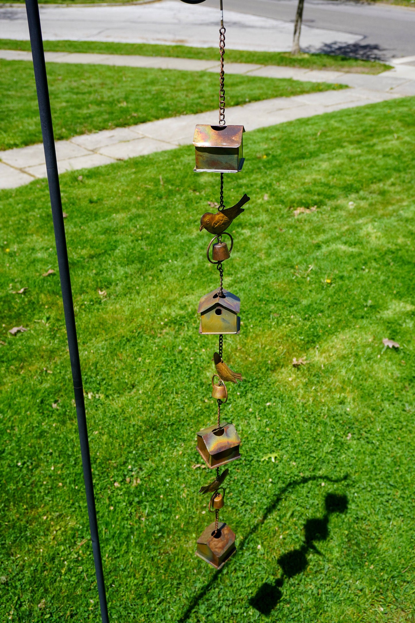 Happy Gardens - Bird House and Birds Garden Ornament