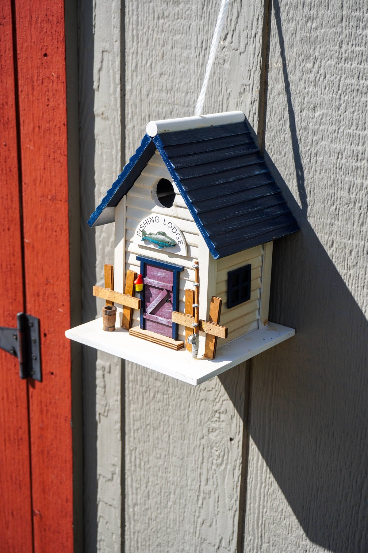 Fishing Lodge Birdhouse - Happy Gardens