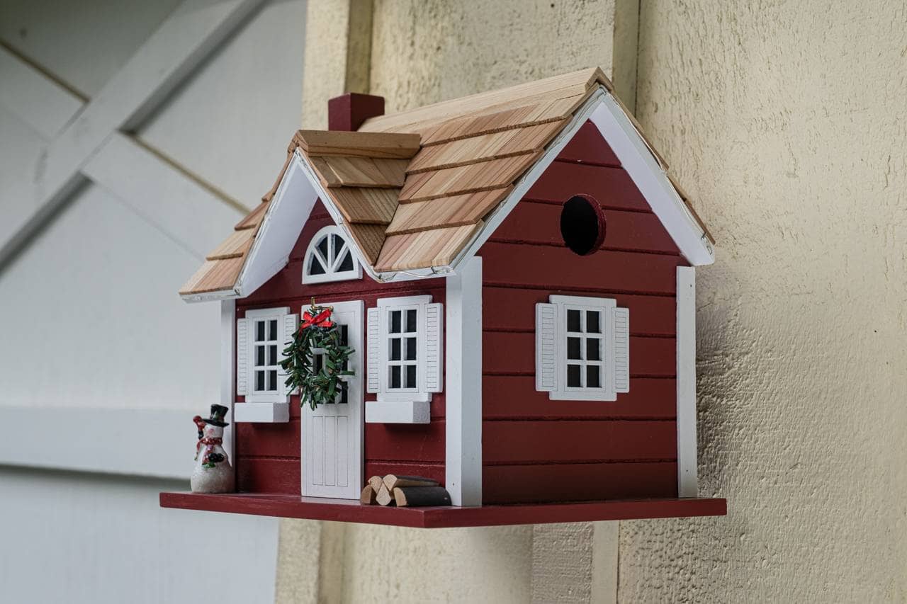 Christmas Cape Birdhouse with LED Lights