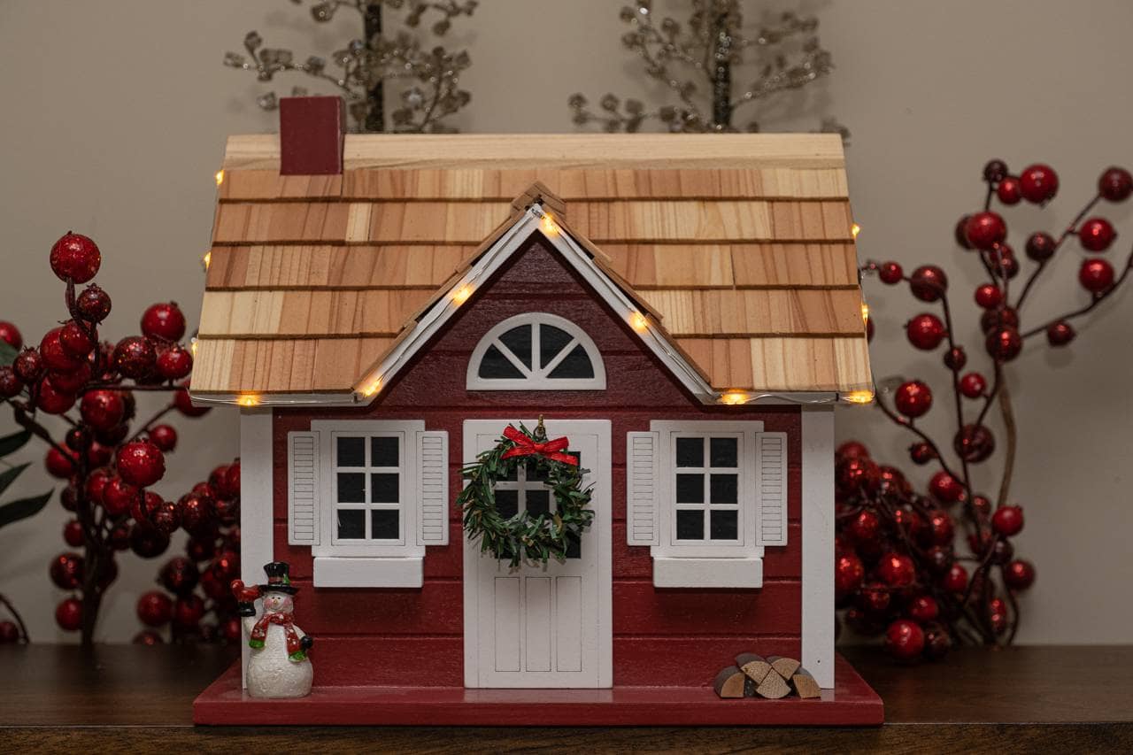 Christmas Cape Birdhouse with LED Lights
