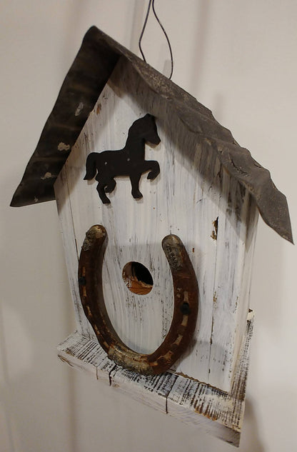 Horseshoe Birdhouse - White