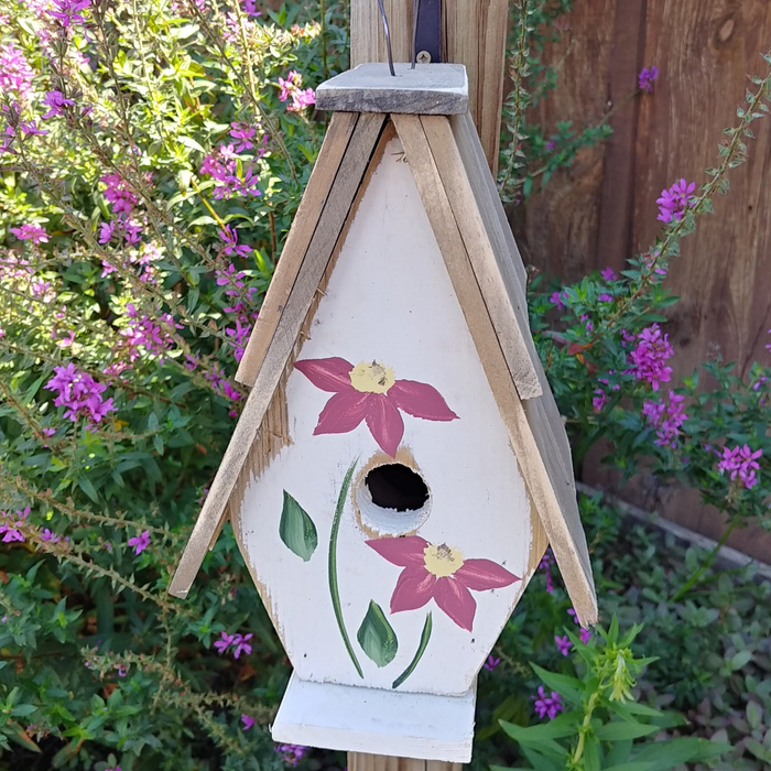 A-Frame Birdhouse - Happy Gardens