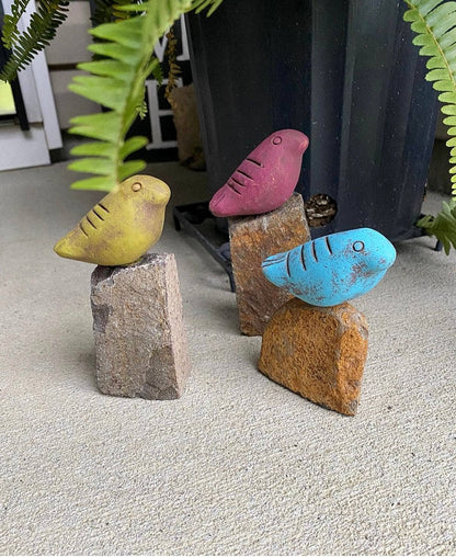 Happy Gardens - Mini Birds on Rocks Stone Statues