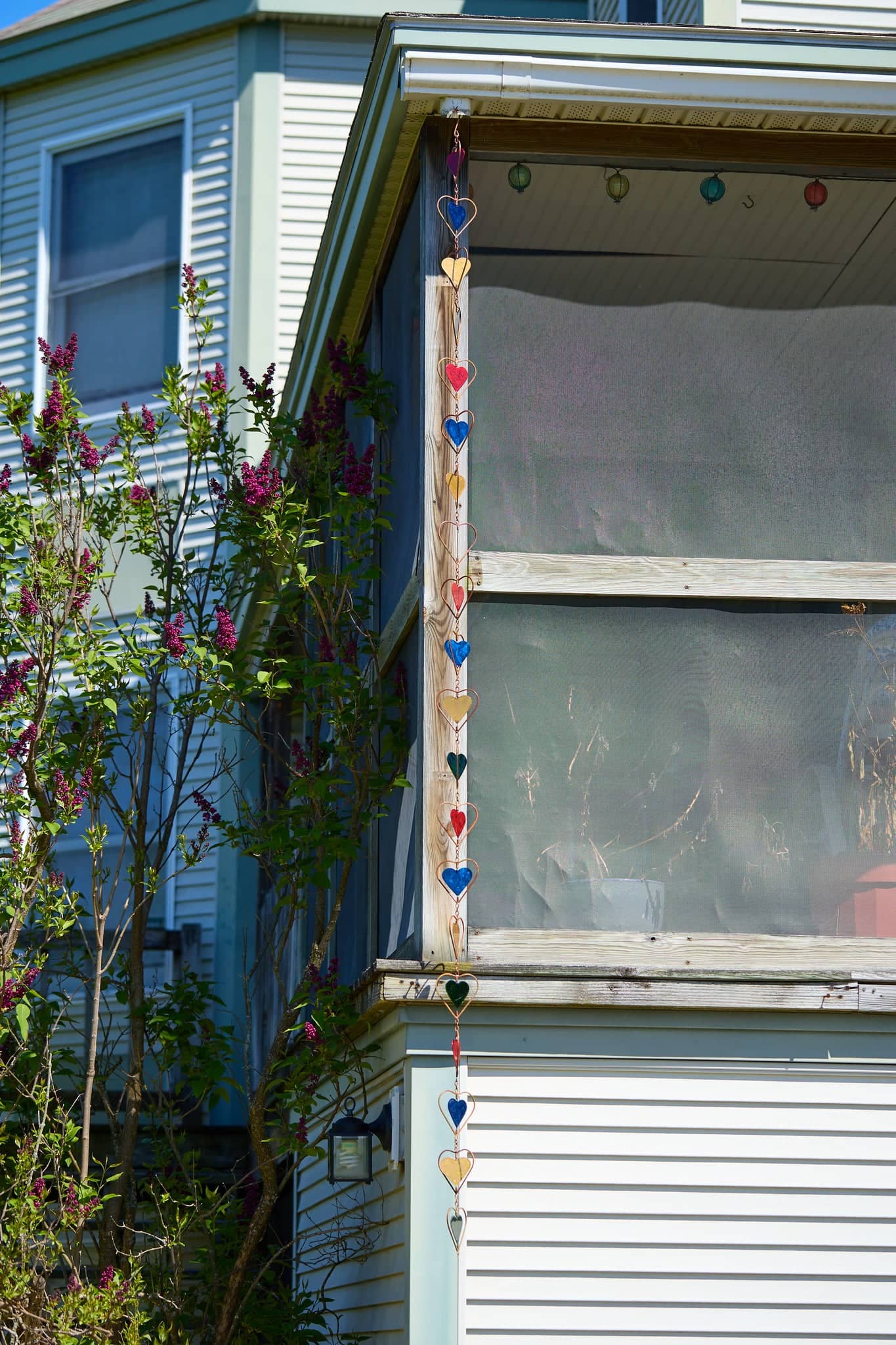 Happy Gardens - Multicolor Heart Rain Chain