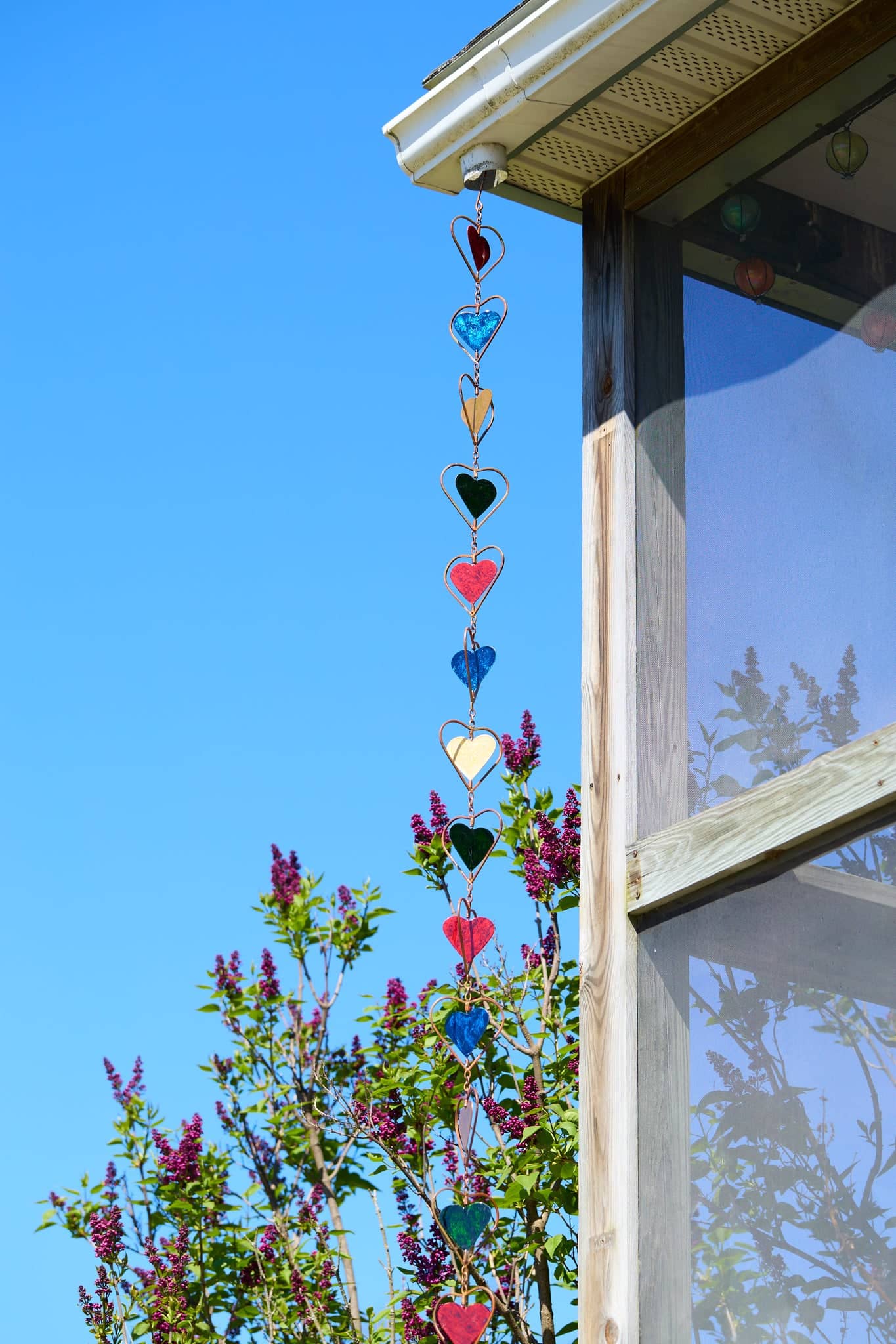Happy Gardens - Multicolor Heart Rain Chain