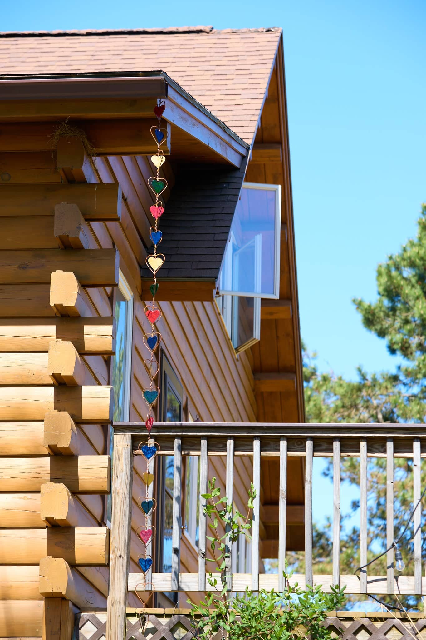 Happy Gardens - Multicolor Heart Rain Chain
