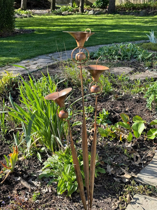 Happy Gardens - Triple Calla Lily Garden Stake