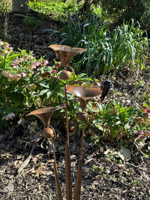 Happy Gardens - Triple Calla Lily Garden Stake