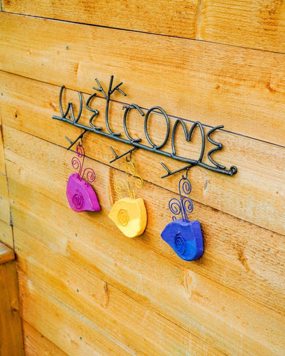 Happy Gardens - Swirly Bird Welcome Sign