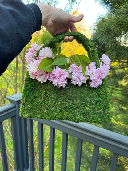 Beaumont Purse Moss Planter - Happy Gardens