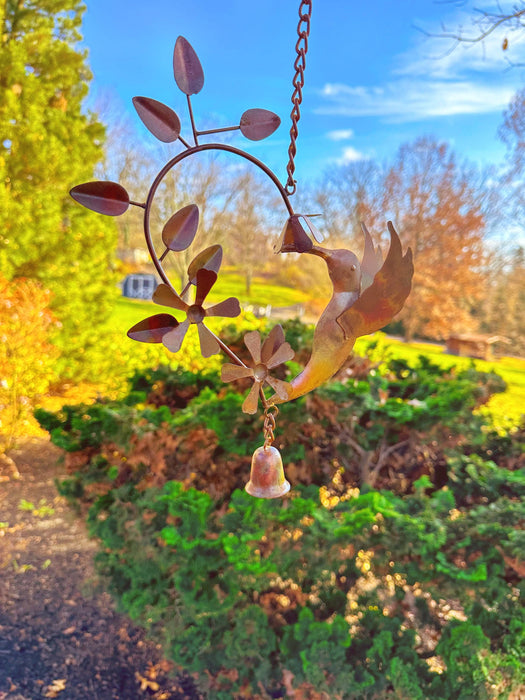 Happy Gardens - Hummingbird Heart Hanging Ornament