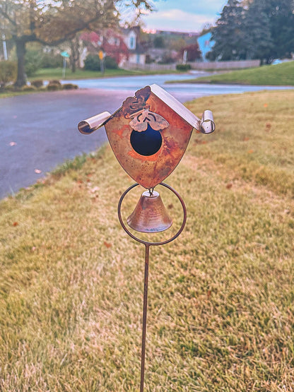 Happy Gardens - Birdhouse and Bell Garden Stake