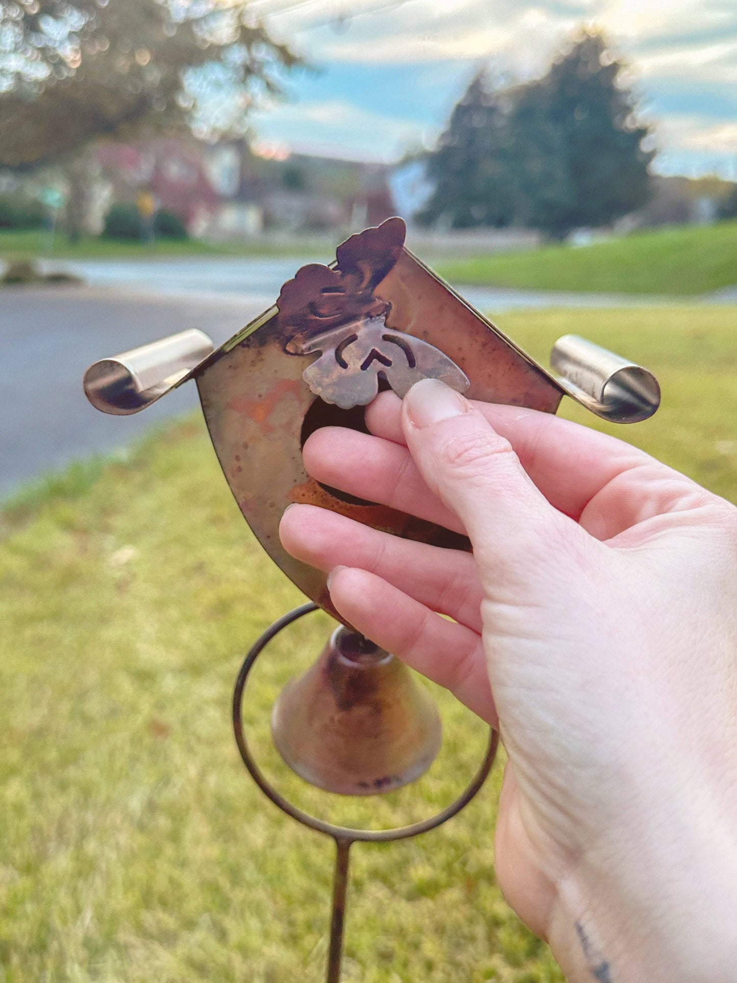 Happy Gardens - Birdhouse and Bell Garden Stake