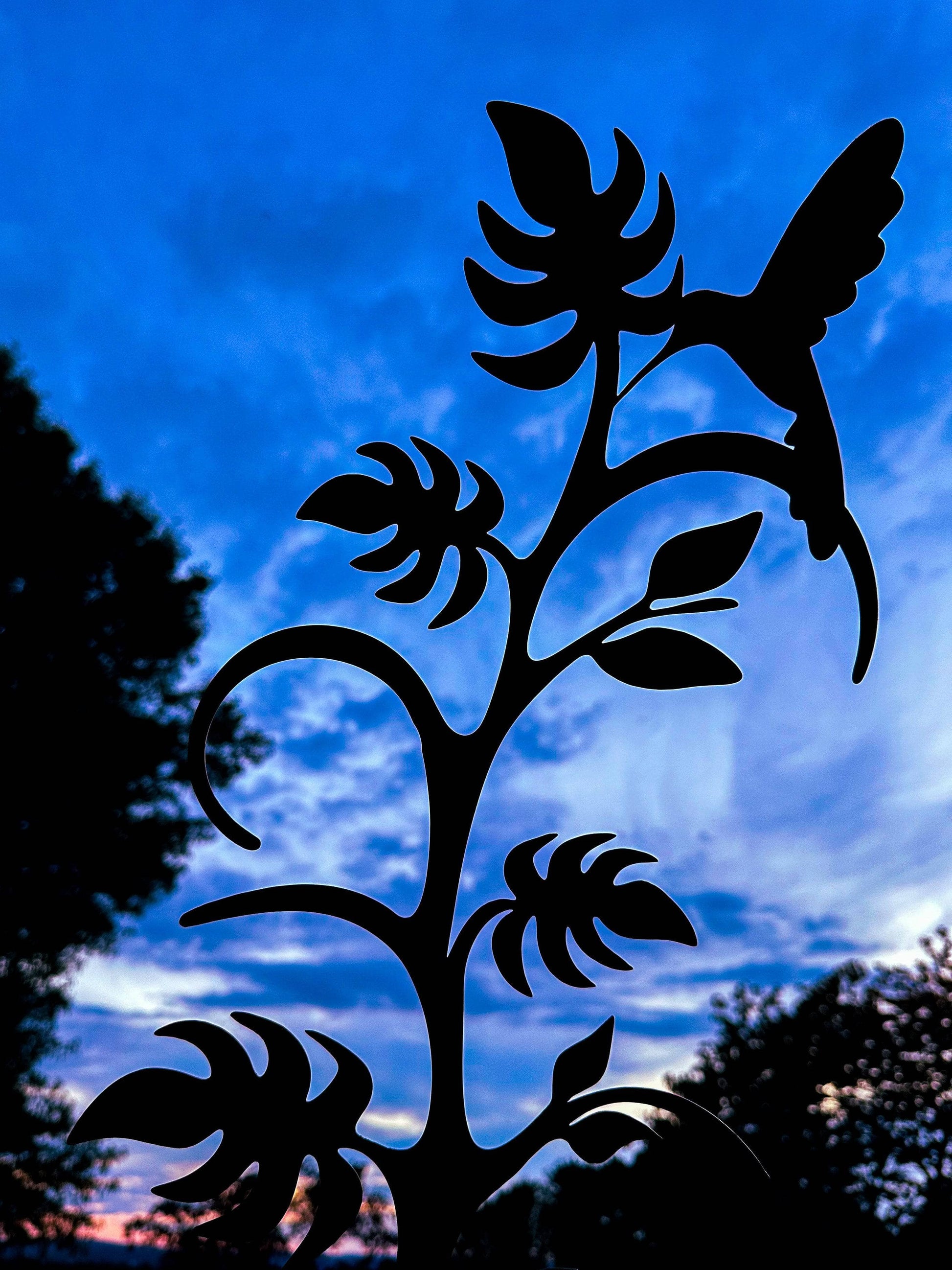 Happy Gardens - Hummingbird on Plant Garden Stake